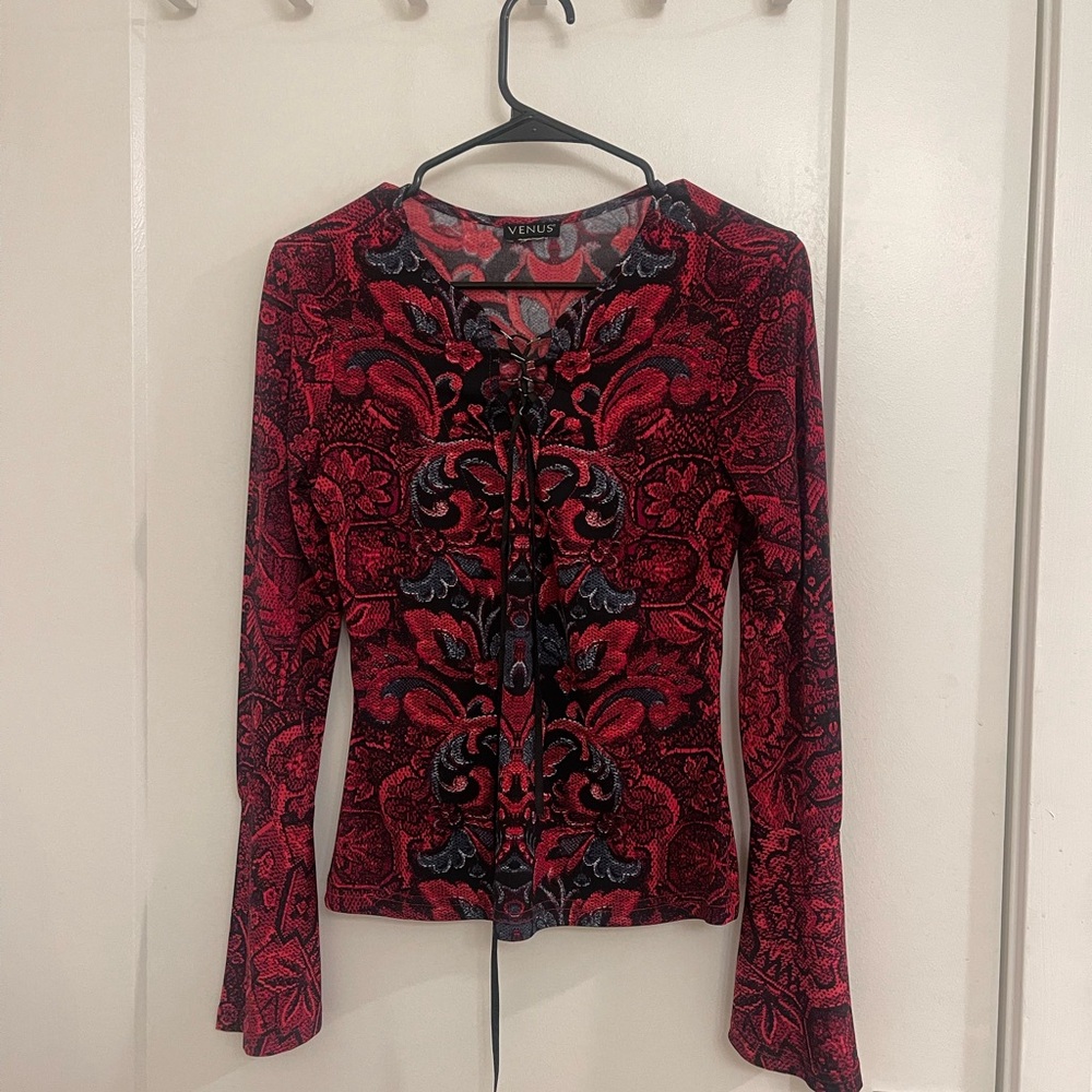Vintage Y2K Whimseygoth Flare Red and Black Lace-Up Paisley Long Sleeve Top